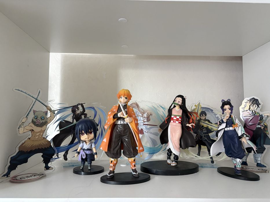 Продам разные аниме фигурки