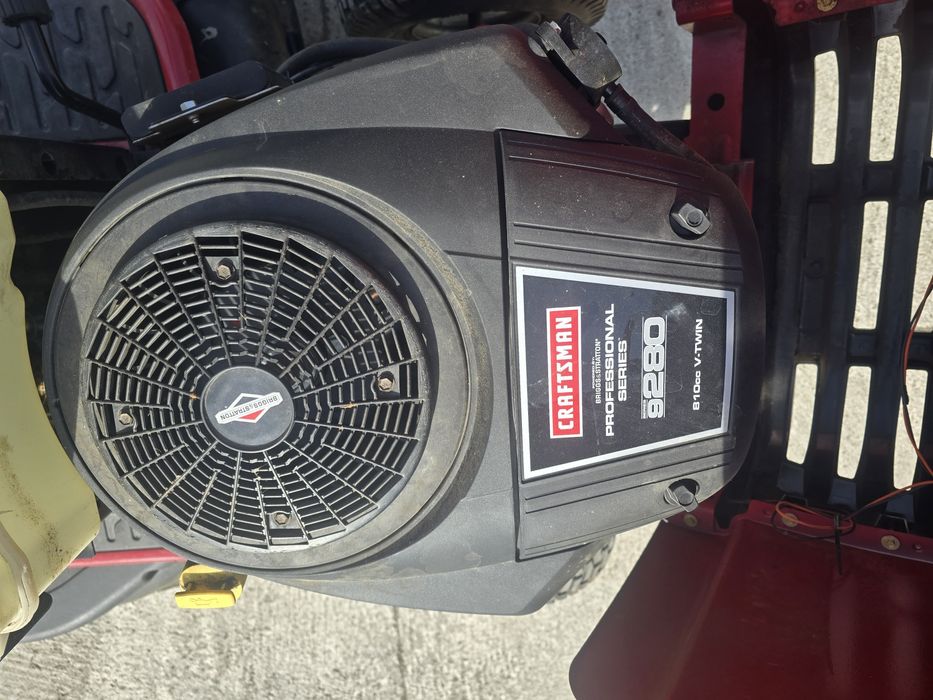 Tractor gazon Husqvarna Craftsman 28 cp