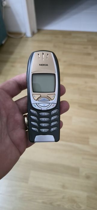Nokia 6310i perfect funcțional.