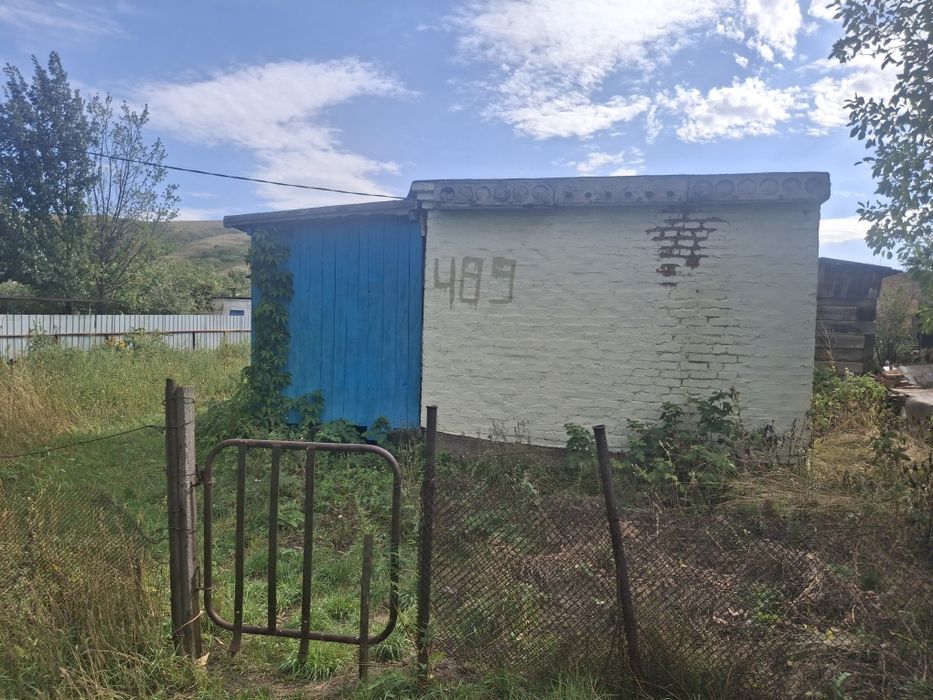 Продаётся дача на Амирове  металлург 5
