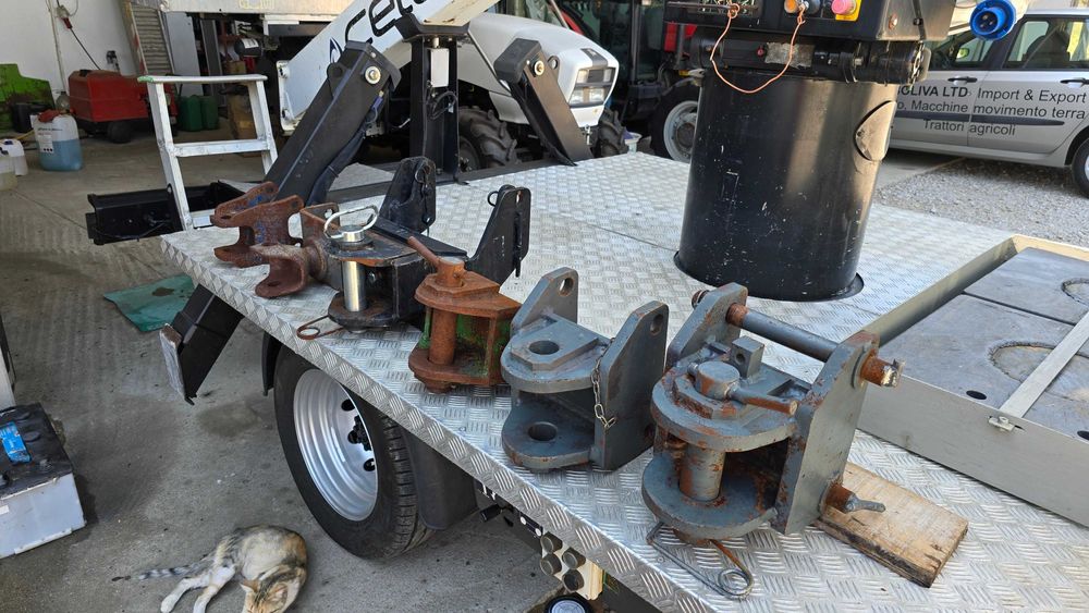 Тегличи за трактори нов внос от Италия