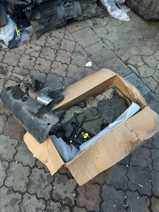 Rezervor adblue / scut / toba finala Dacia Duster 2018/2019/2020/2021