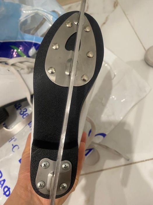 Коньки детские девочек.