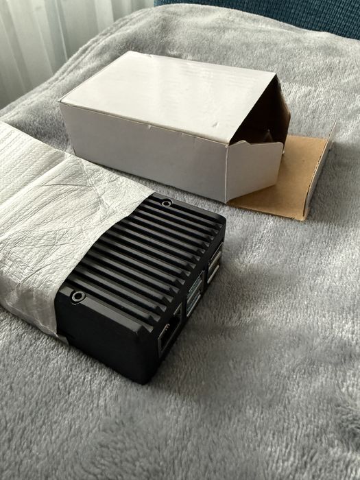 Raspberry Pi 4 Model B 4GB RAM + Carcasă Aluminiu Răcire Pasivă (NOU)
