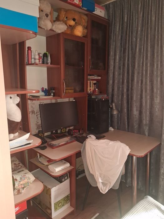 Срочно продам шкаф