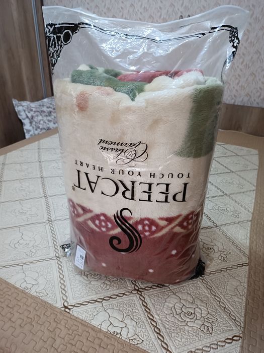 Продаётся плед из Ирана