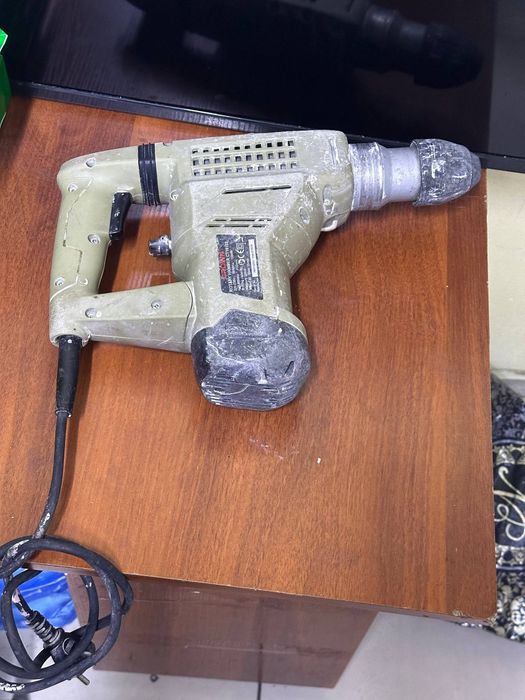 Перфоратор CROWN