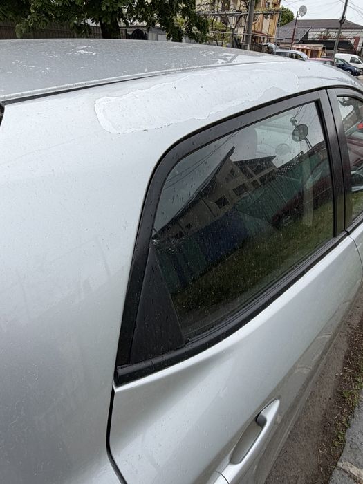 Mazda 2 - 1.3 BENZINA-6000 LEI pretul  NU ESTE negociabil.