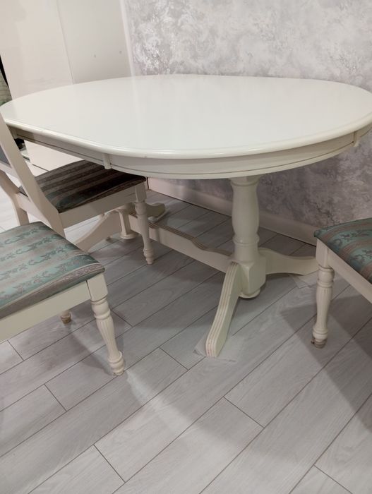 Мебель стол со стульями