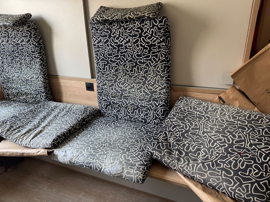 Set huse Poang scaun și taburet Ikea originale