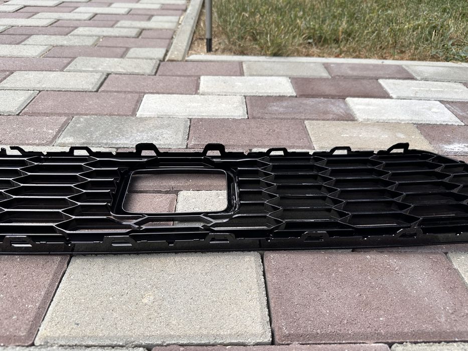 Grila superioară - Seat Leon 5F FR