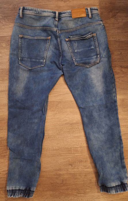 Blugi bărbați marime 36