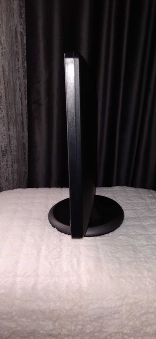 Монитор SAMSUNG 931BF