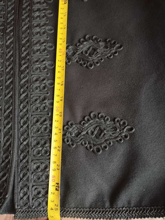 Мъжка черна носия