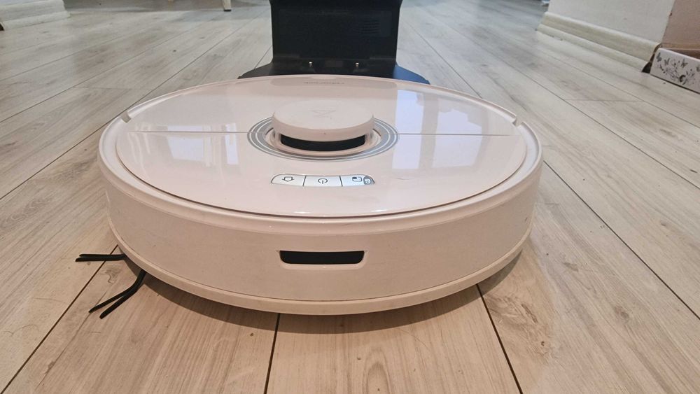 Roborock Q7 MAX+ alb, cu mop, 5200mAh, recipient apa 350ml, zone no-go