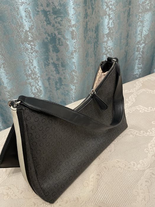 Сумки от Guess!!