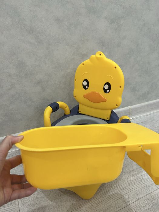 Продам Детский горшок