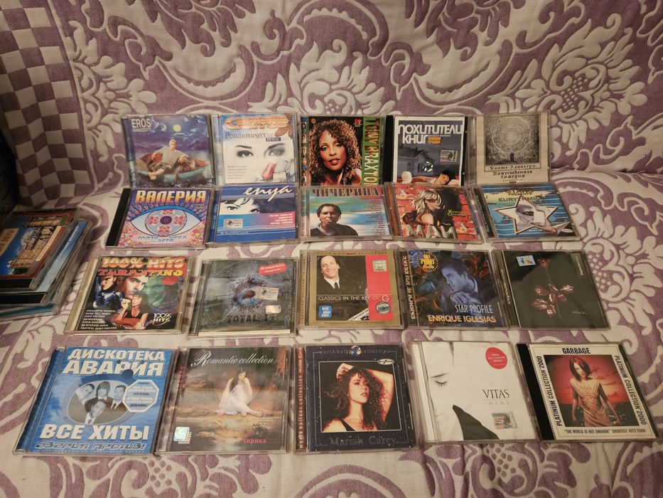 CD диски музыкальные по 450 тенге