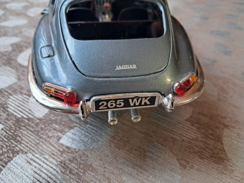 Колекционерска количка Jaguar 1981