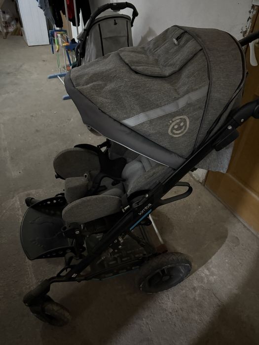 Прогулочная инволидная коляска