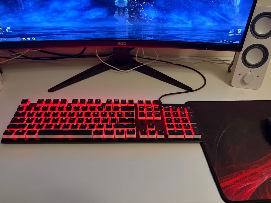 Гейминг компютър и пълна периферия комплект 4060Ti 32gb ram