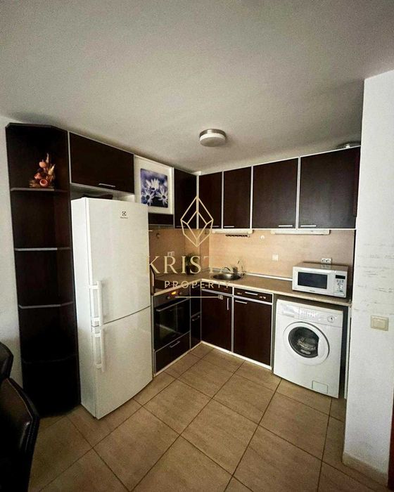 Продава се Тристаен апартамент в Свети Влас - 82 кв.м за 1464 €/кв.м - Снимка #1