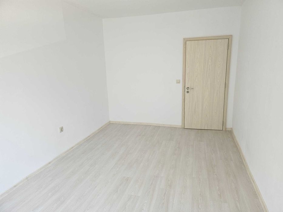 Продава се Тристаен апартамент в Варна, Трошево - 60 кв.м за 2432 €/кв.м - Снимка #3