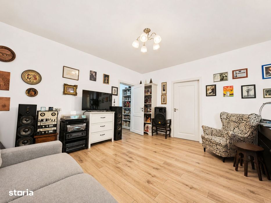 0% Comision | 2 Camere cu farmec 70MP | Renovat 2023, tavane inalte, F