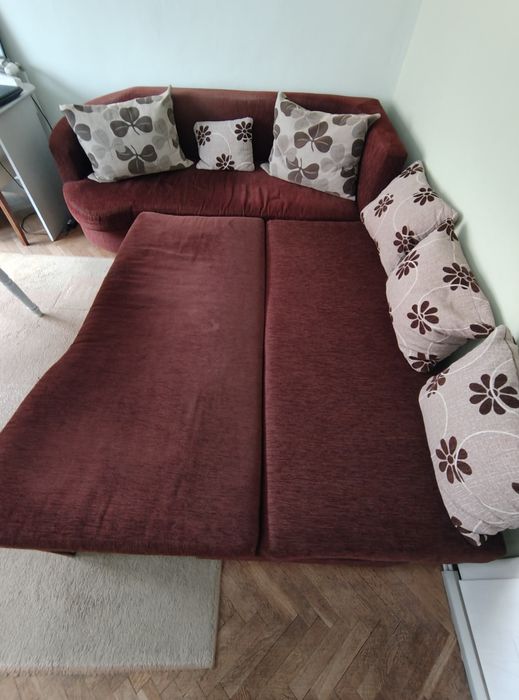 Ъглов диван с две ракли