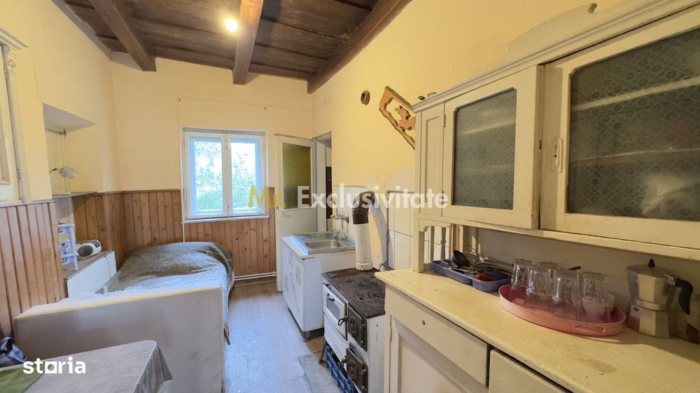 Casă 3 camere, Teren 3.263 mp, Str.Mărășești Nr.16 -Carei-Comision 0%