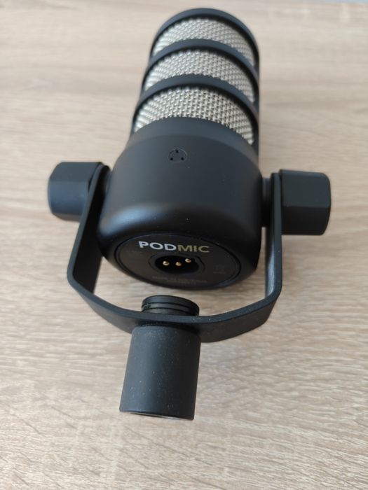 Микрофон Rode PodMic + XLR кабели