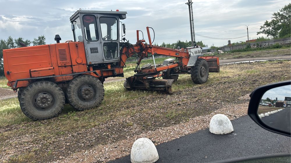 Продам Грейдер ДЗ-98