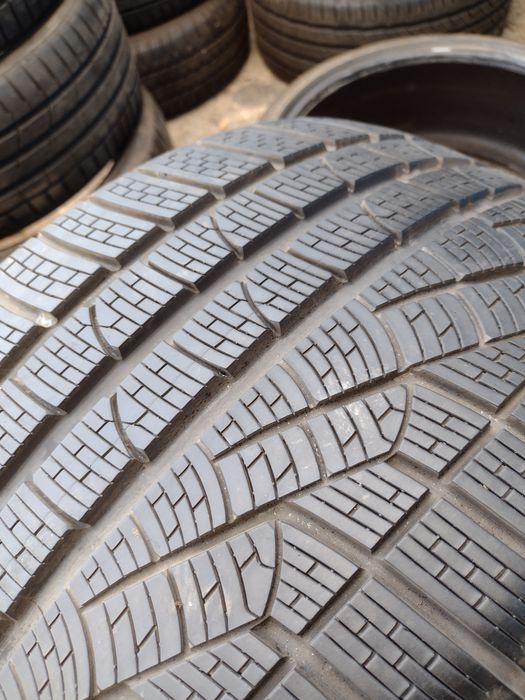 Топ състояние 2бр.295/30/20 Pirelli dot3315 MO