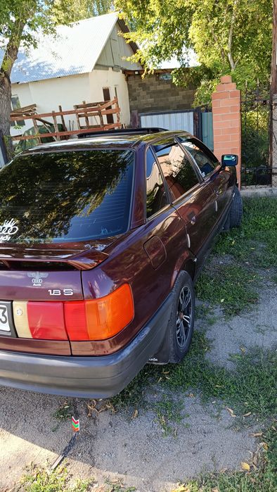 Продам Ауди 80 б3.