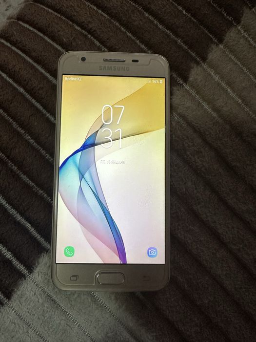 Телефон самсунг в идиальном состоянии