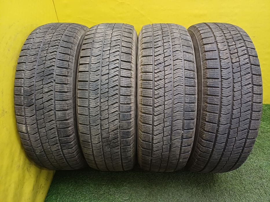 Шины 195/65 R15 Bridgestone комплект.