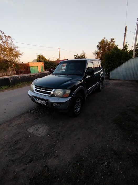 Митсубиси Паджеро 3