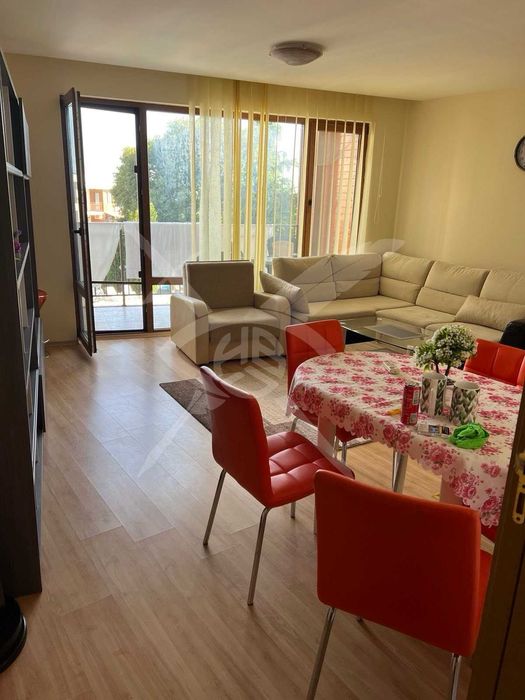 Тристаен апартамент в к.к. Елените 98729