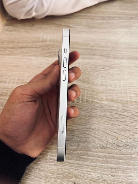 Айфон 13 белый 128