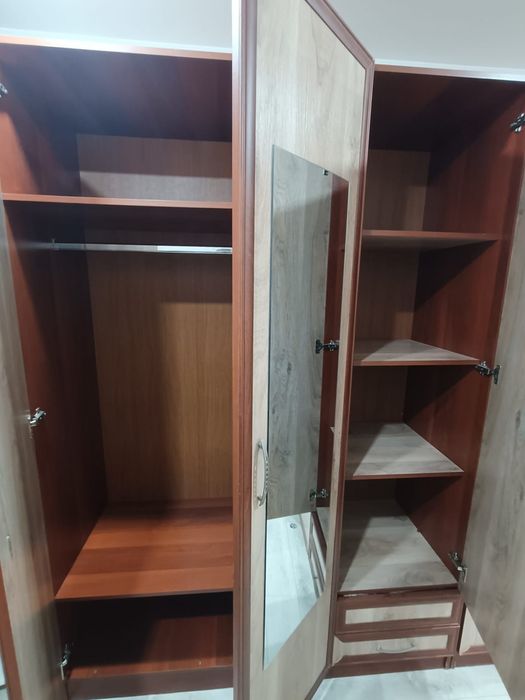 Продается шкаф в отличном состоянии
