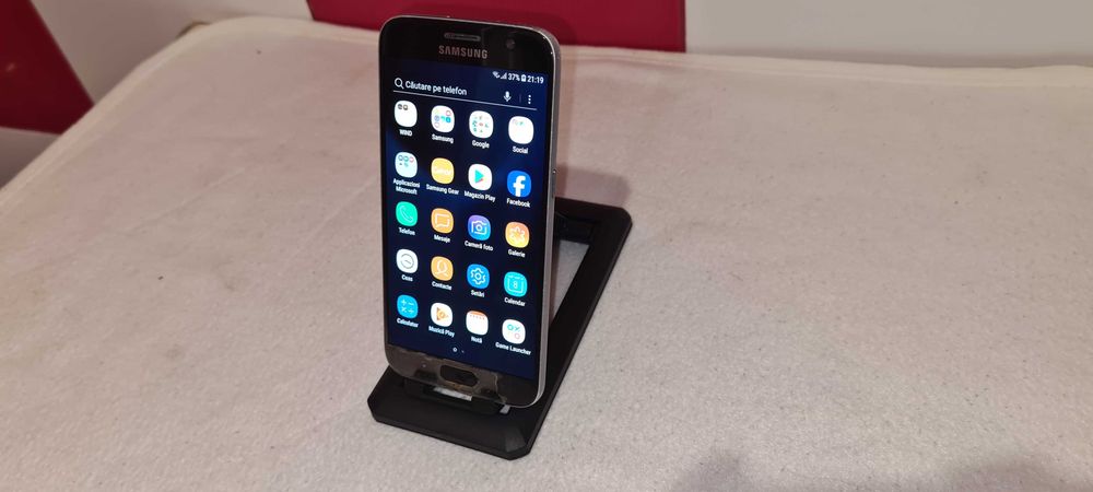 Samsung S 7 = 180 lei