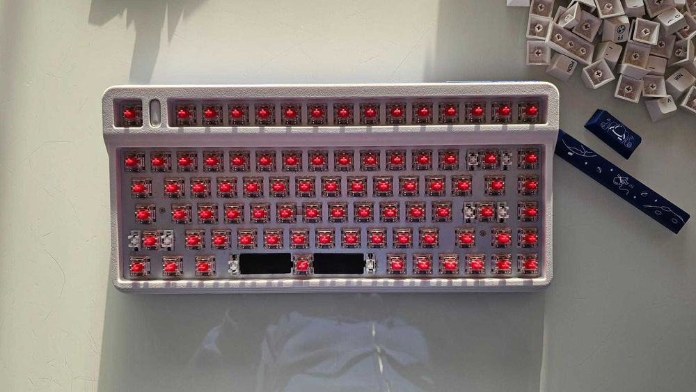 Механична клавиатура IQUNIX L80 Cosmic Traveler