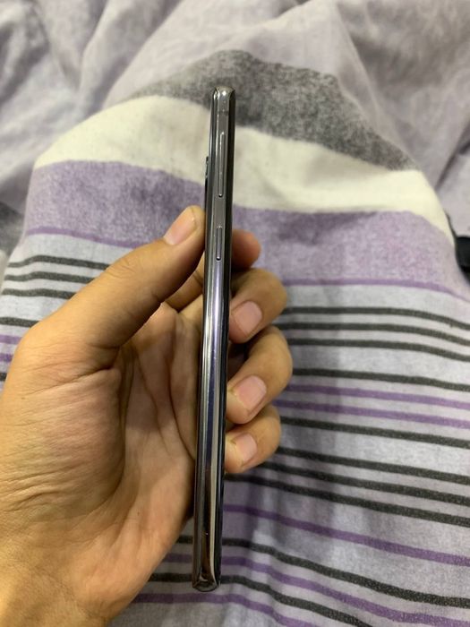 Samsung s10 xotirasi 8ga128 aybi umiman yo‘q