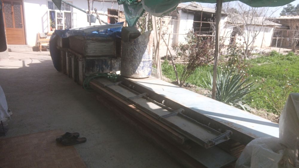 Пена ва газоблок колиплар сотилади