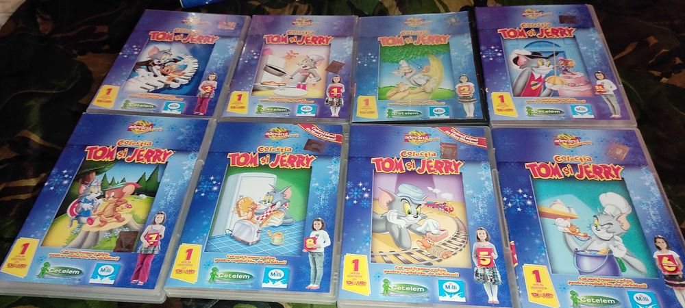 8 dvd desene animate tom si jerry
