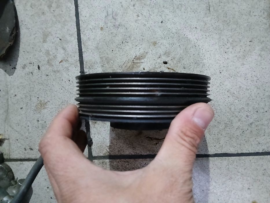 Шкиф коленвала...