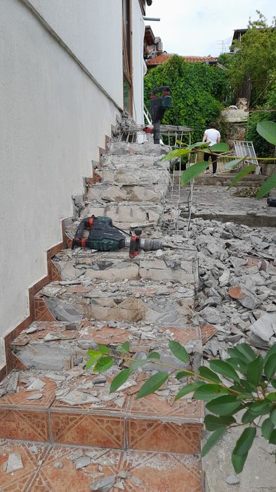 Къртене,пробива,събаря, извозване на строителните отпадъци