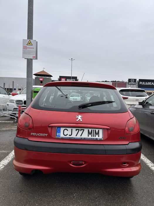 Vând  Peugeot  206 1.4 benzina ,An 2005