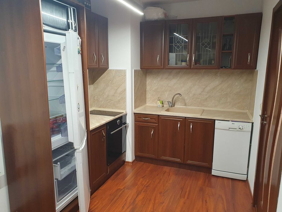 3ст+бокс,84кв.м.,ет.5,след осн.ремонт и обзавеждане,кв.Изток