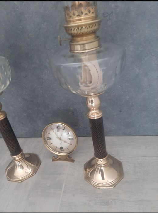 Două Lămpi gaz cu bazinul din cristal.